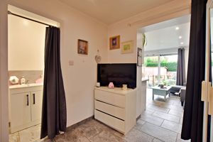 Photo 11- click for photo gallery